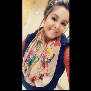 Meet your Posher, Flor